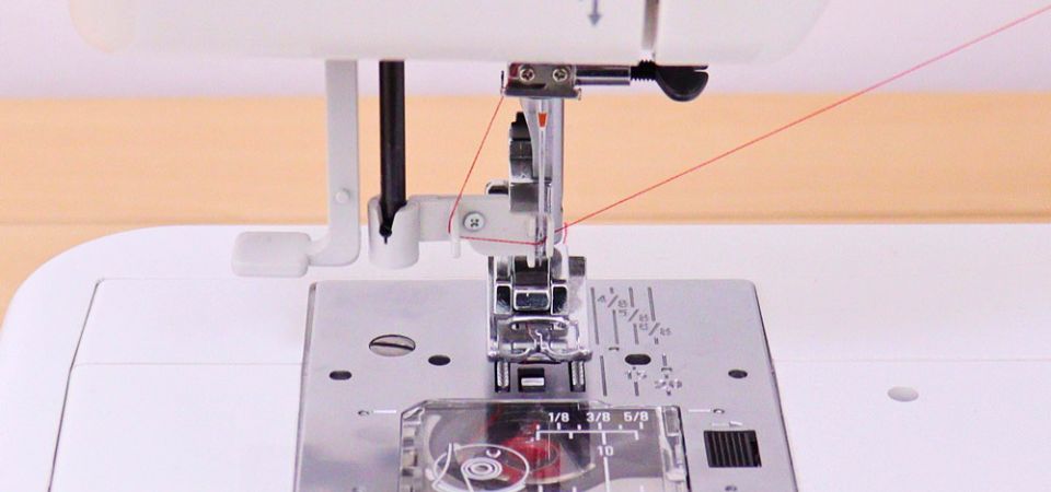 Janome Jubilee 60507 wbudowany nawlekacz