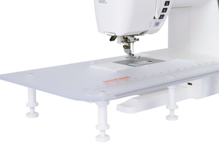 Stolik powiększający pole pracy do maszyny Janome Skyline S6 GRATIS