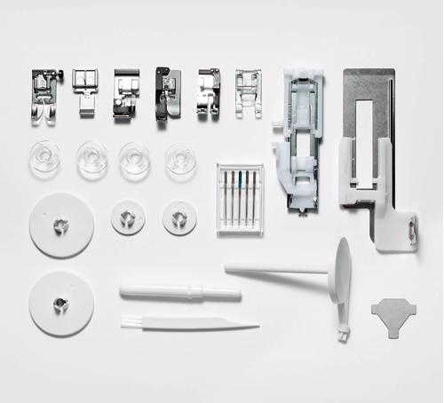 Maszyna do szycia Elna 570 eXperience - standardowe akcesoria